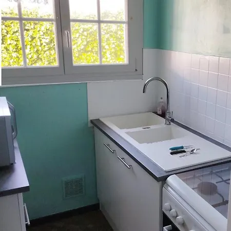 Maison Familiale A 600 M De La * Barbatre