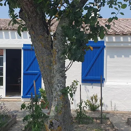 Maison Familiale A 600 M De La *