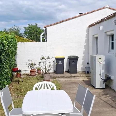 Maison Familiale A 600 M De La Barbatre